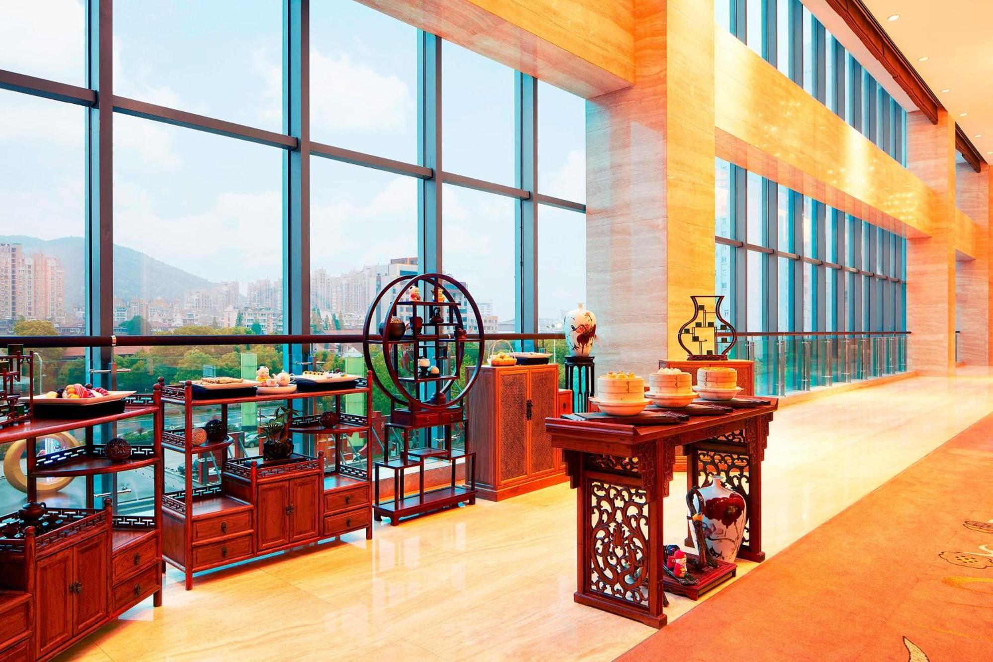 Sheraton Wuxi Binhu Hotel Exterior photo